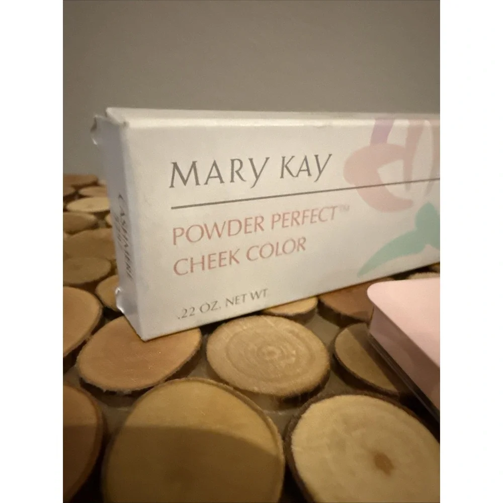 Mary Kay POWDER PERFECT Cheek Color Cashmere #5297 NOS In‎ Box .22 Oz